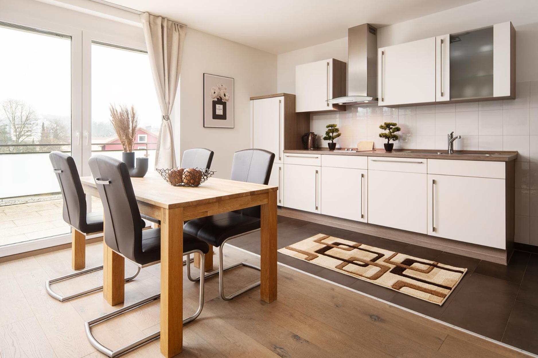 Hotel Vier Jahreszeiten Therme & Kliniken Bad Krozingen Naehe Freiburg & Schwarzwald Ideal Fuer Wellness Kur & Business Ausfluege 24H Check In- Wlan & Parken Gratis 外观 照片