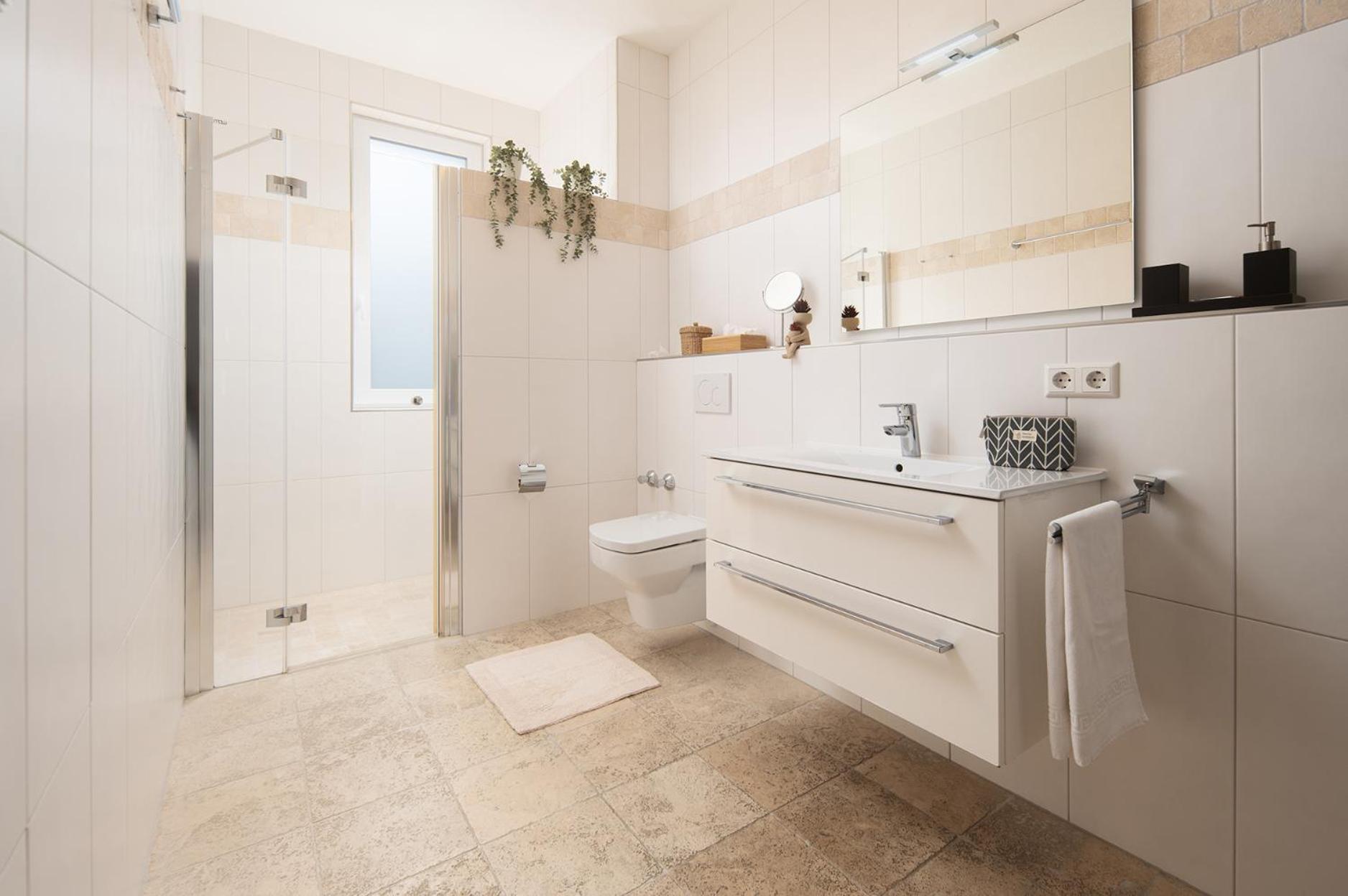 Hotel Vier Jahreszeiten Therme & Kliniken Bad Krozingen Naehe Freiburg & Schwarzwald Ideal Fuer Wellness Kur & Business Ausfluege 24H Check In- Wlan & Parken Gratis 外观 照片