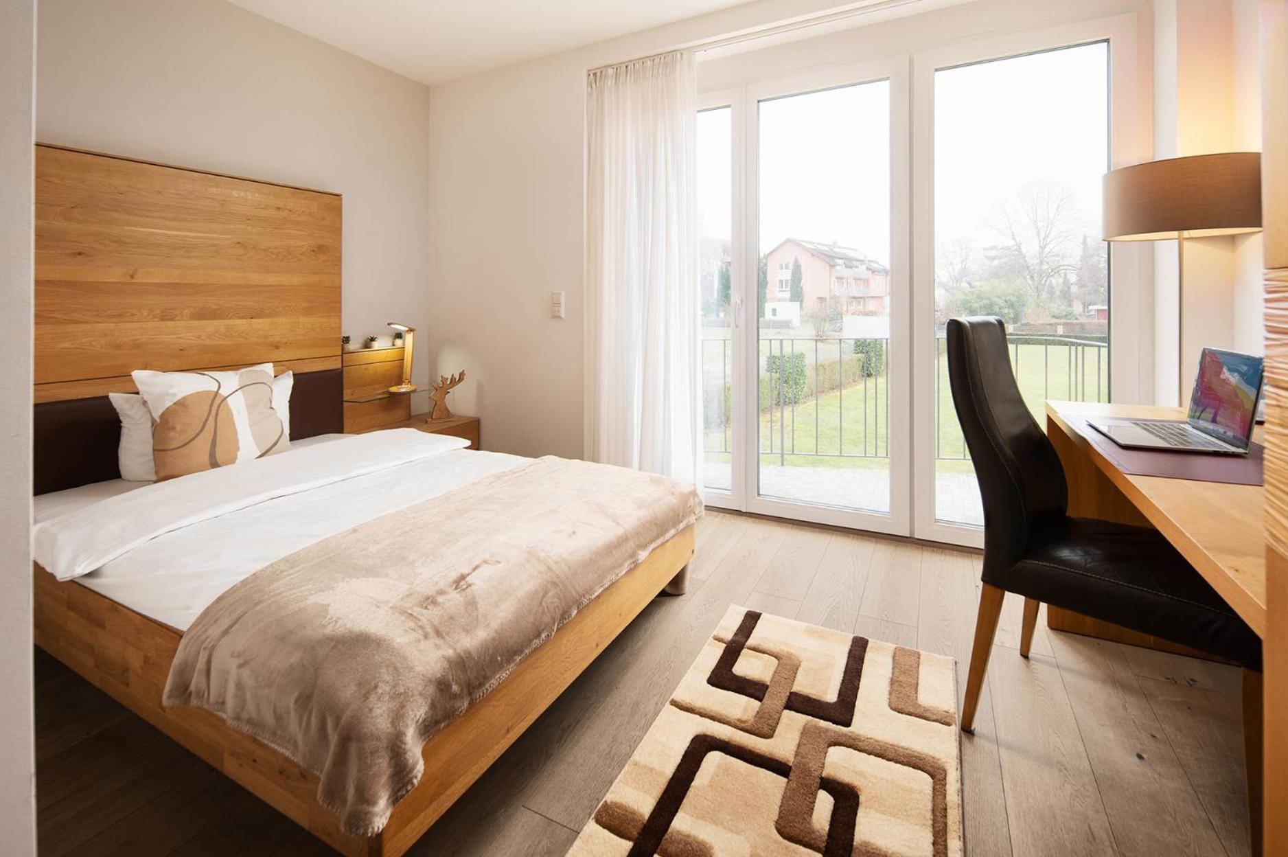Hotel Vier Jahreszeiten Therme & Kliniken Bad Krozingen Naehe Freiburg & Schwarzwald Ideal Fuer Wellness Kur & Business Ausfluege 24H Check In- Wlan & Parken Gratis 外观 照片